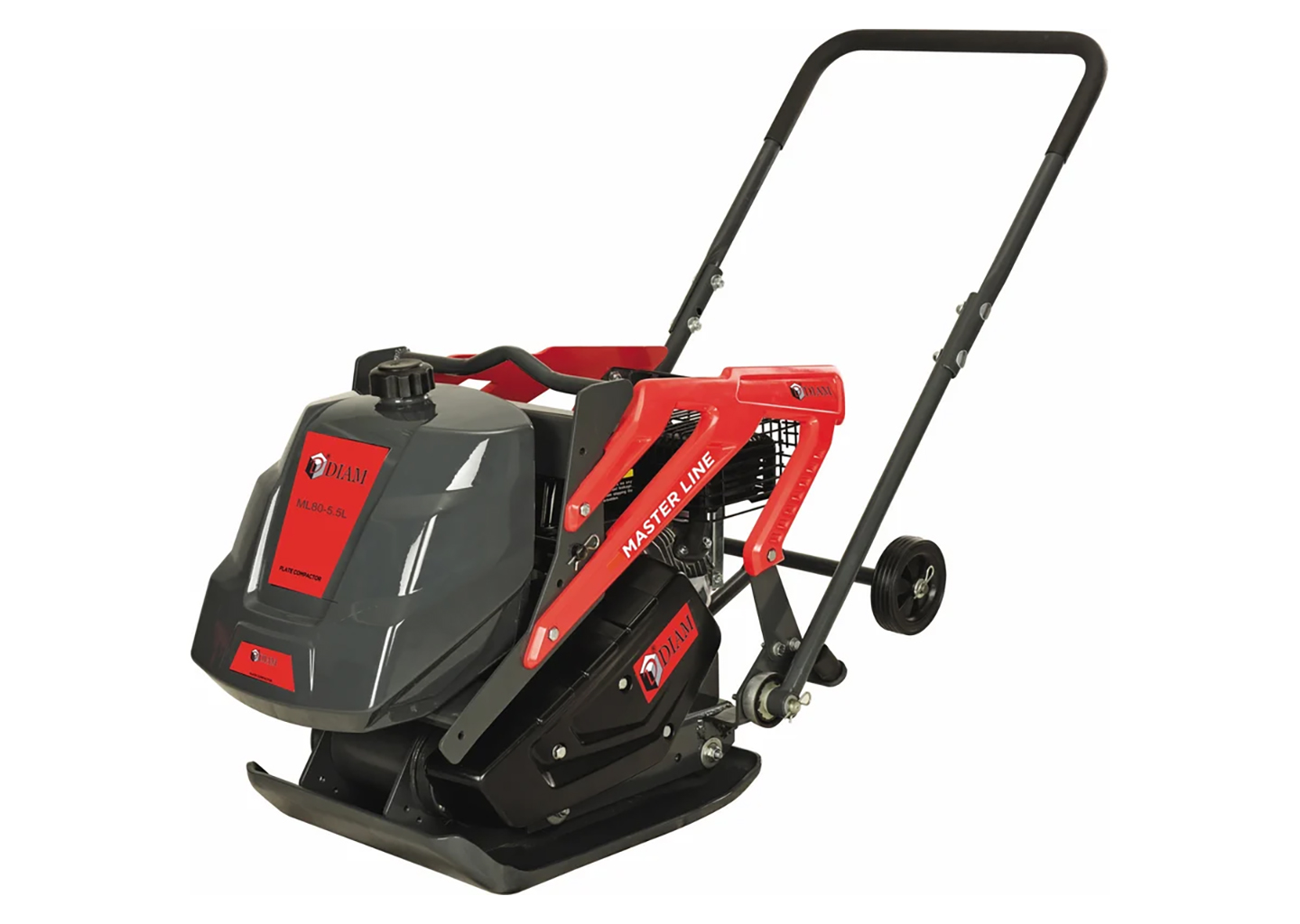 Виброплита DIAM ML-80/5.5L с баком для воды и колёсами на строительной площадке