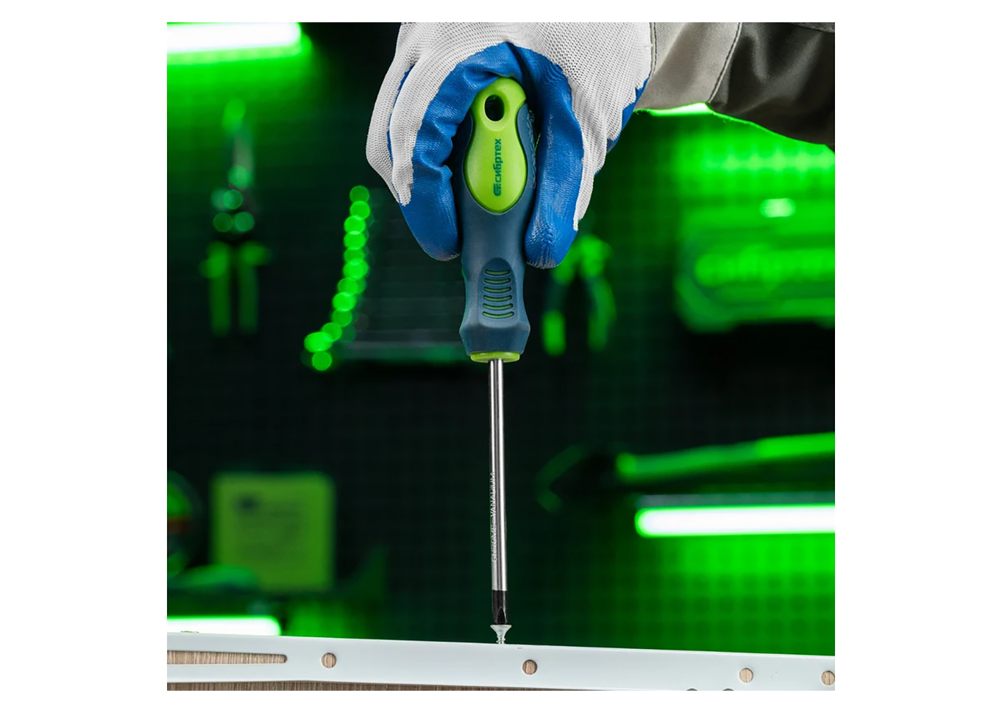 Набор инструментов СИБРТЕХ 13394 Набор инструментов СИБРТЕХ 13394 — изображение 22