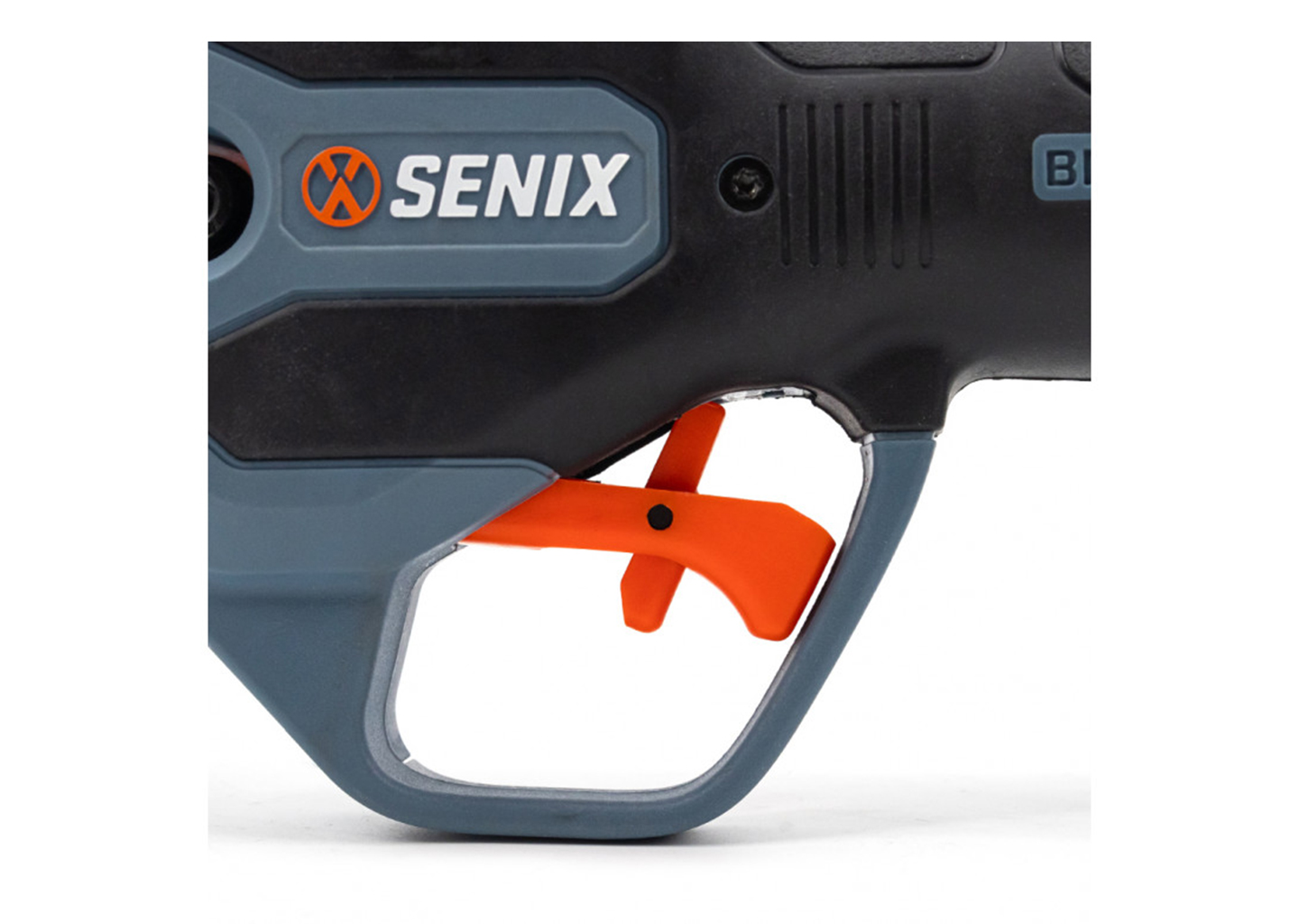 Аккумуляторный секатор SENIX GPSX2-M1-EU-0 для веток до 38 мм Аккумуляторный секатор SENIX GPSX2-M1-EU-0 для веток до 38 мм — изображение 5
